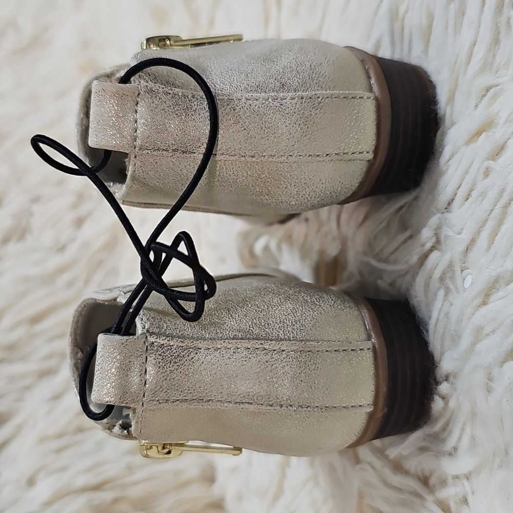 Kids Okie Dokie Gold "LIL CORA" Ankle Boots 5M - Picture 6 of 11